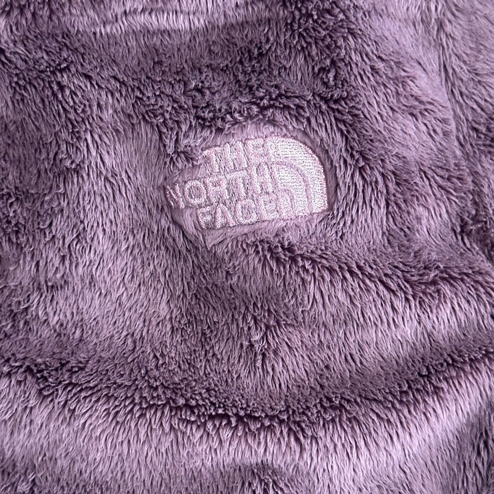 North Face Women’s fleece jacket size small.